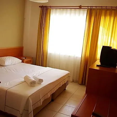 Lale Hotel 3*